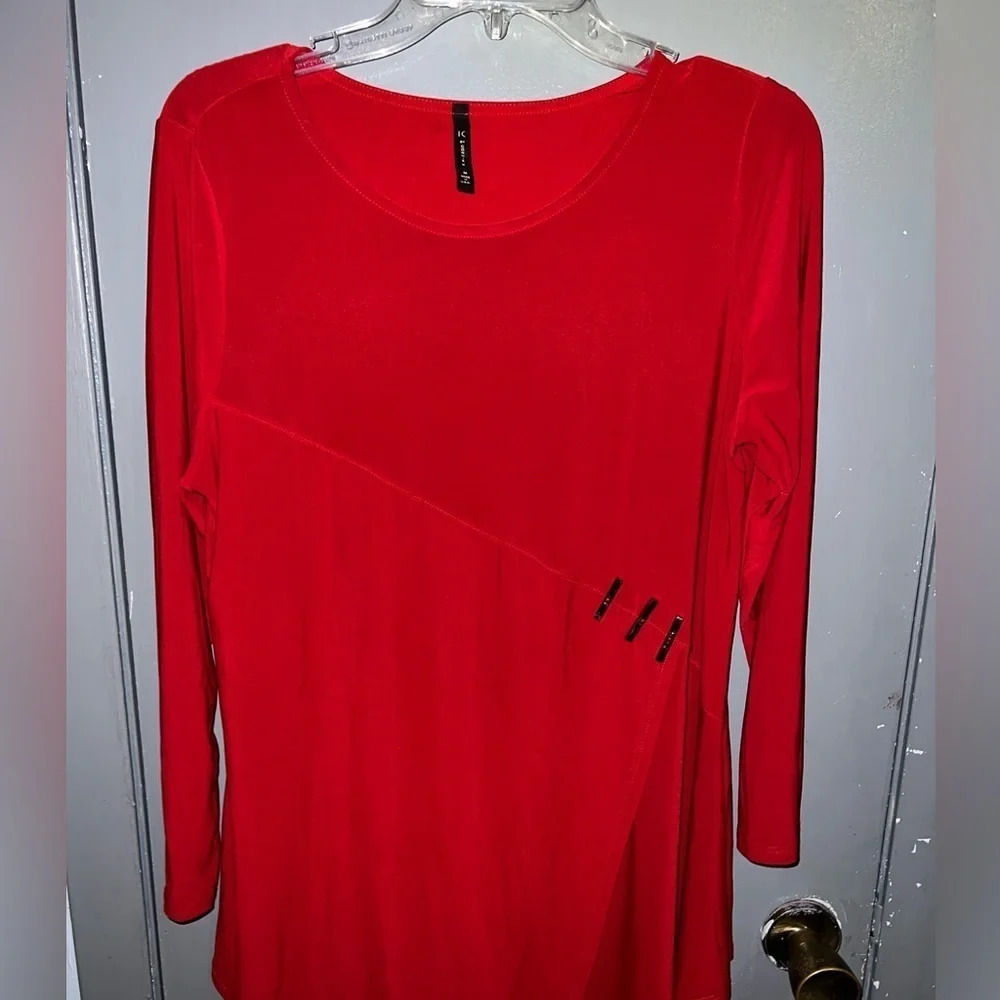 Ic by Conniek red asymmetric blouse